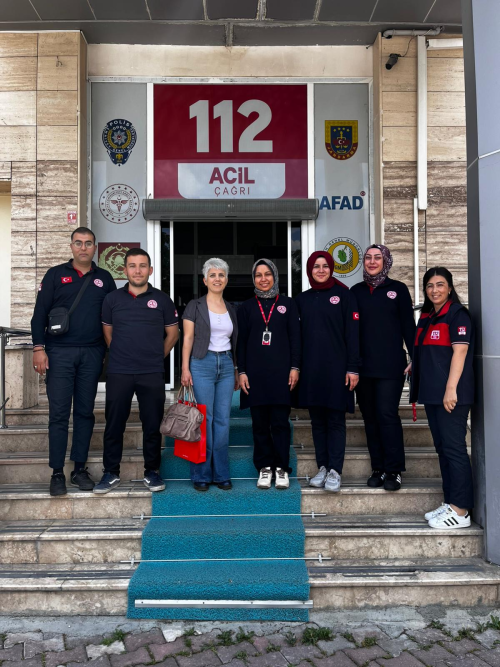 Büro Yönetimi ve Yönetici Asistanlığı Programı Öğretim Elemanlarından 112 Acil Çağrı Merkezi Personeline İleri Klavye, İletişim ve Hukuk Eğitimi