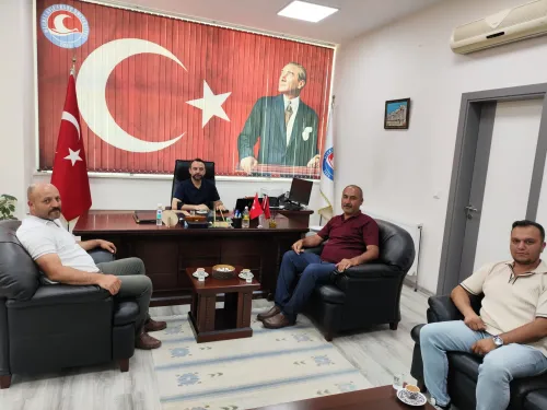 Ağlasun ve Çevresi Uluçınar Karayolu Yük Taşıma Kooperatifi’nden Yüksekokul Müdürümüze "Hayırlı Olsun" Ziyareti