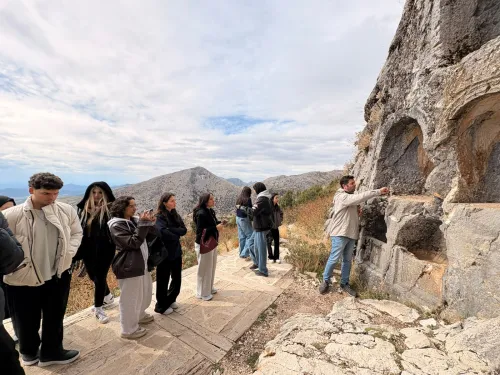 Turizm ve Seyahat Hizmetleri Öğrencileri Sagalassos Antik Kenti’ni Ziyaret Etti