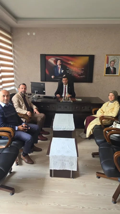 Yüksekokul Yönetimimizden İlçe Millî Eğitim Müdürüne İade-i Ziyaret