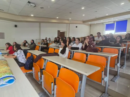 Moleküler Biyoloji ve Genetik Bölümü Birinci Sınıf Öğrencilerine Oryantasyon Programı Düzenlendi