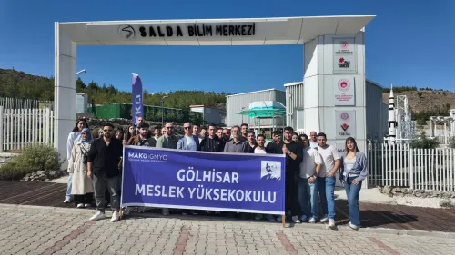 Gölhisar MYO Öğrencilerinden Salda Bilim Merkezine Teknik Gezi