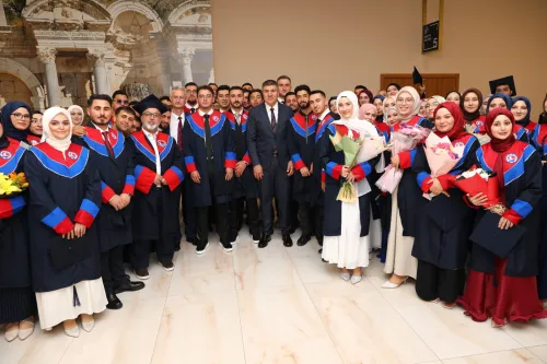 Fakültemizde Mezuniyet Coşkusu
