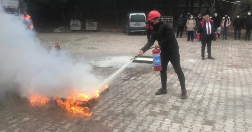 MAKÜ Personeline Yangın Söndürme Eğitimi Verildi