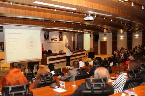 Kalite Koordinatörlüğümüz Tarafından “Kurumsal Değişime Direnç ve Mücadele” Konferansı Düzenlendi