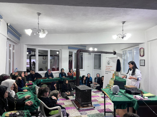 Çatağıl Köyü'nde Kadın Çiftçilerimizi Güçlendiriyoruz: Büyükbaş Hayvancılık Eğitimi