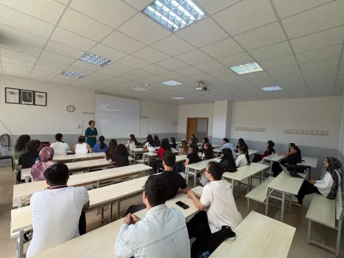Gerontoloji Bölümünde 1. Sınıf Öğrencilerine Uyum ve Bölüm Tanıtım Programı Düzenlendi