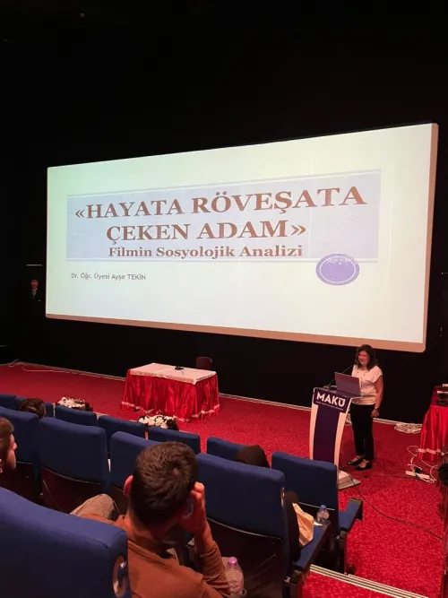 Gerontoloji Bölümünde "Hayata Röveşata Çeken Adam" Film Gösterimi ve Sosyolojik Analiz Etkinliği Gerçekleştirildi