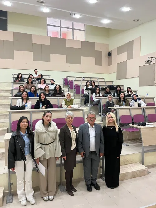Büro Yönetimi ve Yönetici Asistanlığı Programı Mezun Öğrencileri, Kariyer Yolculuğunda Mezundan Öğrenciye Mentorlük Desteği Sağlıyor