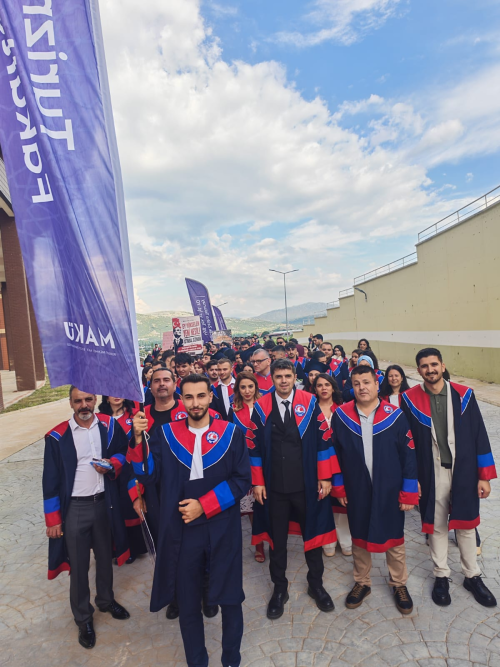Turizm Fakültesinde Mezuniyet Coşkusu Yaşandı