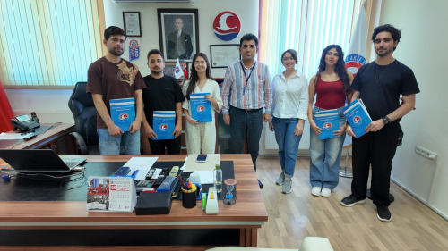 MAKÜ Sahne Sanatları Topluluğu Öğrencilerine Teşekkür Belgesi Takdim Edildi